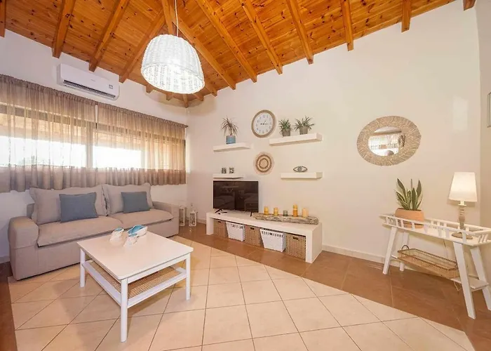 Leni's Living * Halikounas