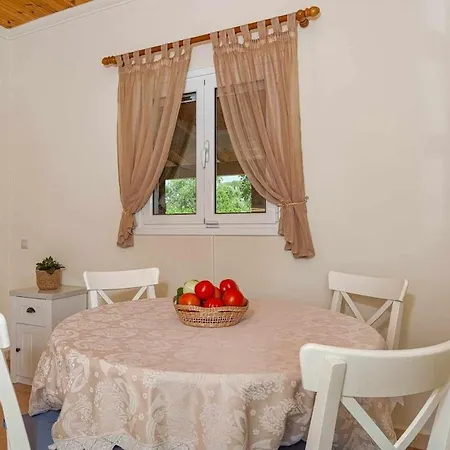 Leni's Living Casa de Férias Halikounas