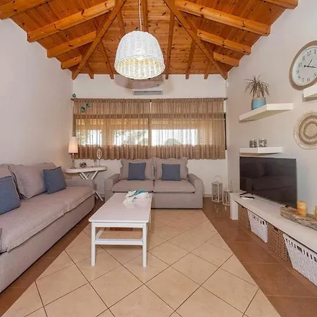 Leni's Living Casa de Férias Halikounas